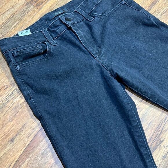 Joe's Jeans Women's Size 27 Black Low-Rise Charlene Wash Skinny Jeans. - Picture 2 of 12